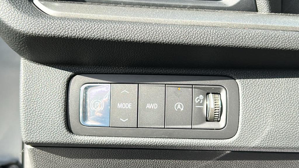 new 2026 Chevrolet Traverse car, priced at $45,398