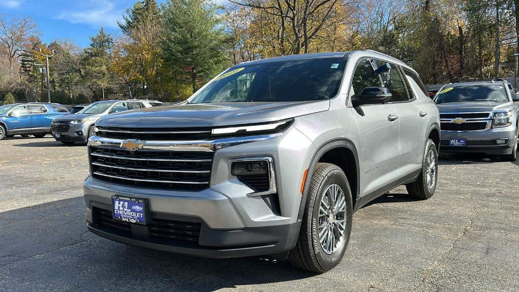 new 2026 Chevrolet Traverse car, priced at $45,398