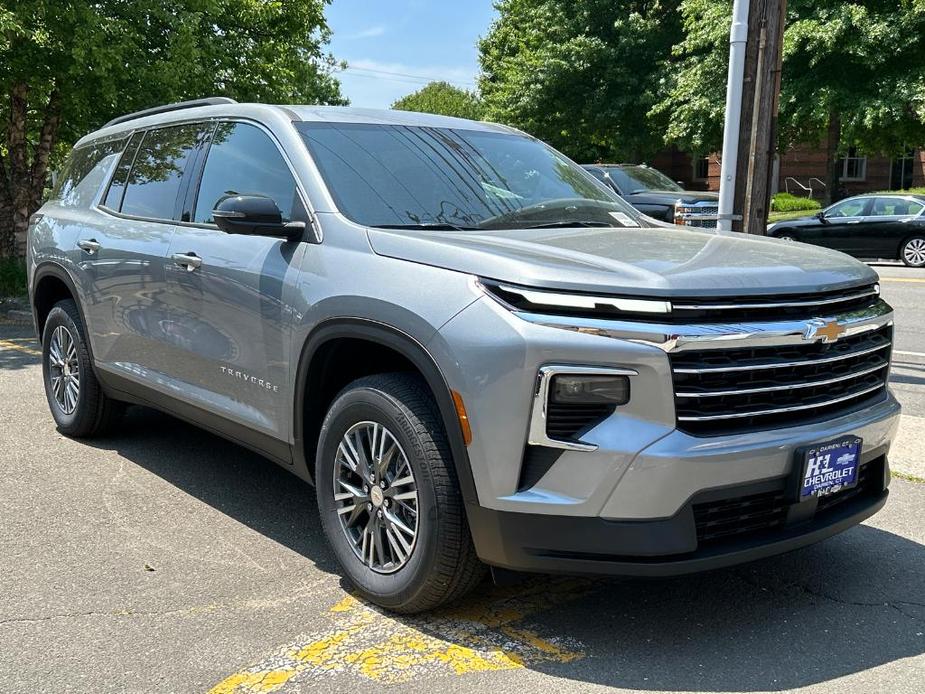 new 2024 Chevrolet Traverse car, priced at $43,965