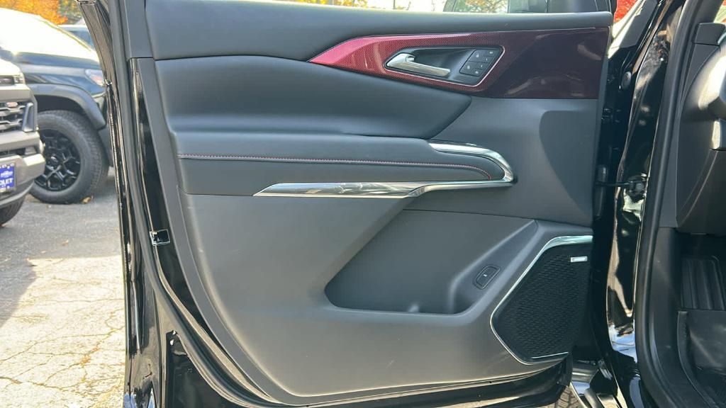 new 2026 Chevrolet Traverse car, priced at $60,988