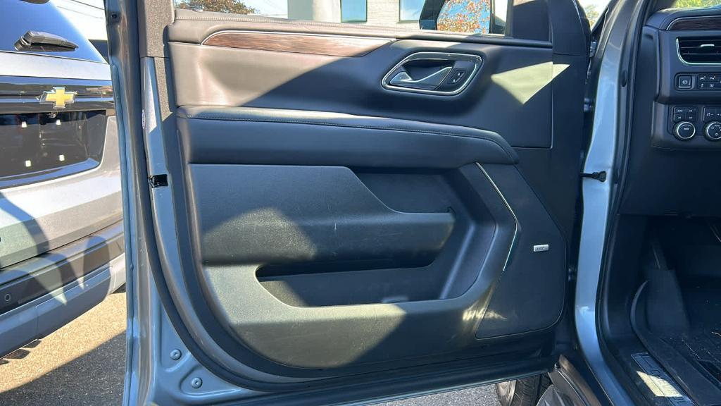 used 2023 Chevrolet Suburban car, priced at $58,990
