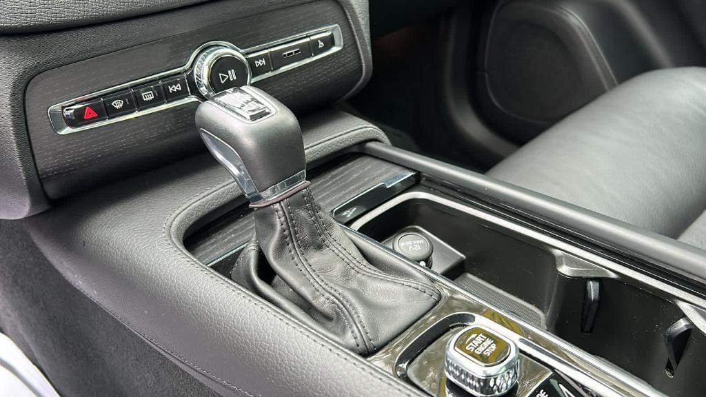 used 2020 Volvo XC90 car, priced at $30,990