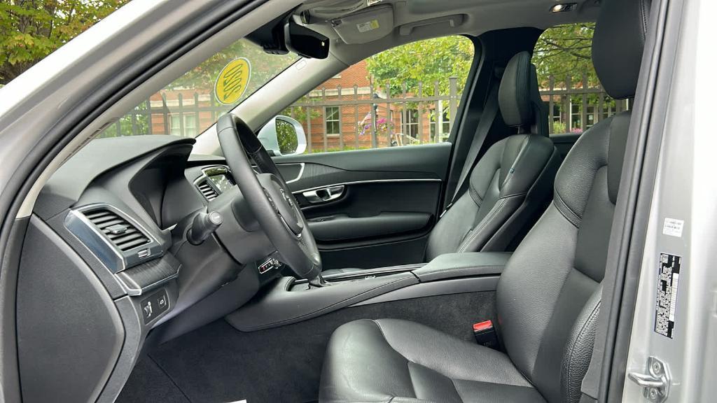 used 2020 Volvo XC90 car, priced at $30,990