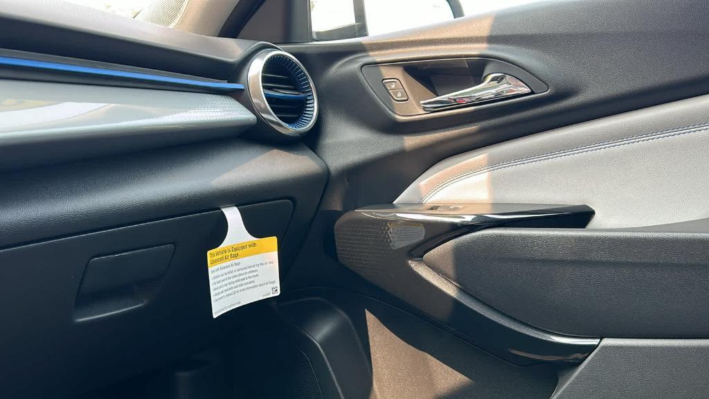 new 2025 Chevrolet Trax car, priced at $25,988