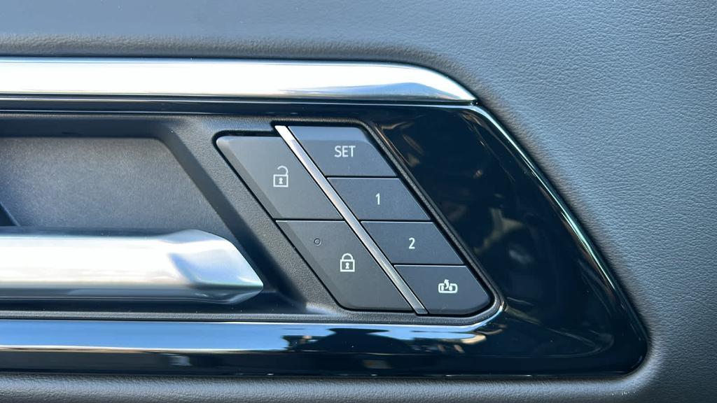 new 2025 Chevrolet Suburban car, priced at $81,498
