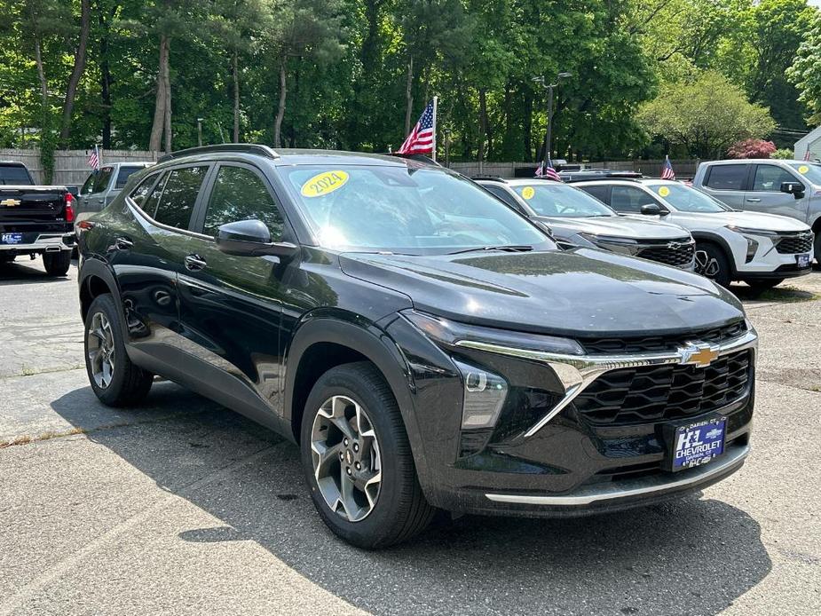 new 2024 Chevrolet Trax car, priced at $24,785