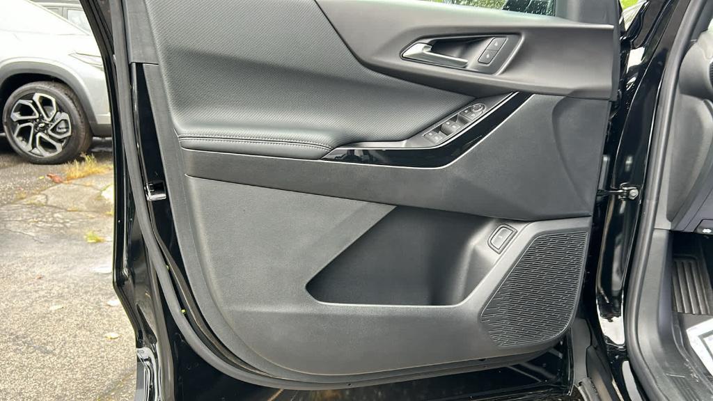 new 2026 Chevrolet Equinox car, priced at $34,498