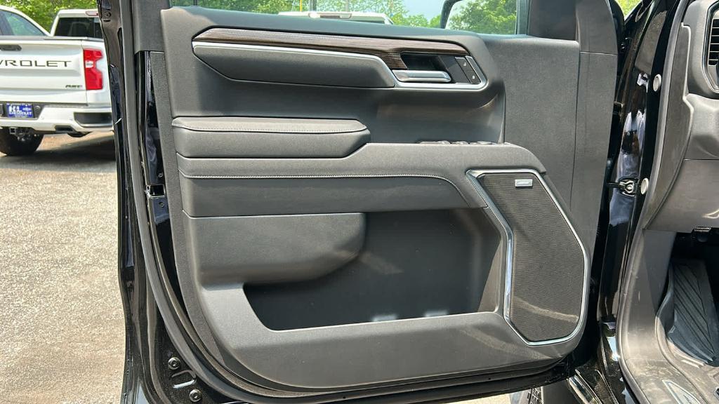 new 2025 Chevrolet Silverado 1500 car, priced at $62,998