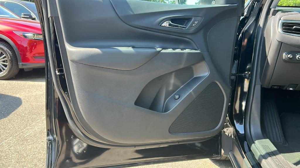 used 2023 Chevrolet Equinox car, priced at $26,590