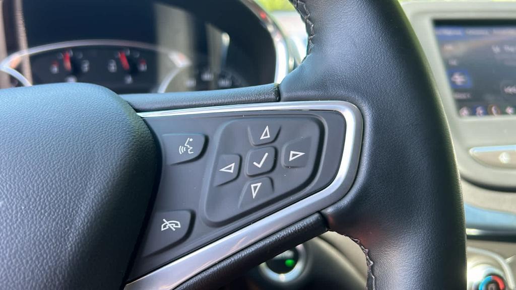 used 2023 Chevrolet Equinox car, priced at $26,590