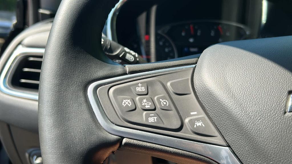 used 2023 Chevrolet Equinox car, priced at $26,590