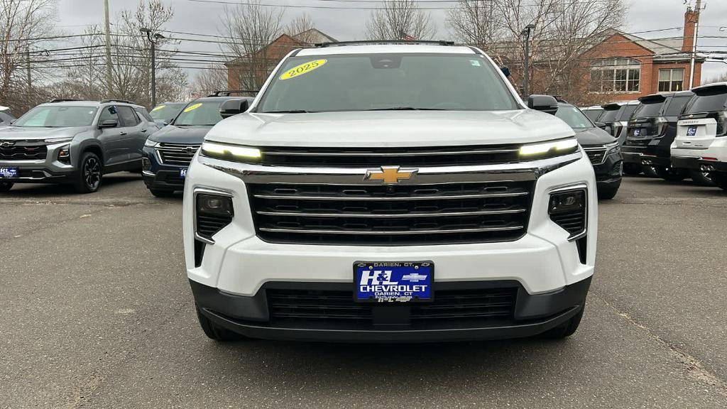 new 2025 Chevrolet Traverse car, priced at $45,898