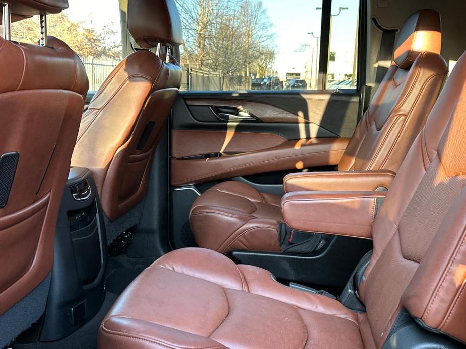 used 2020 Cadillac Escalade ESV car, priced at $52,990