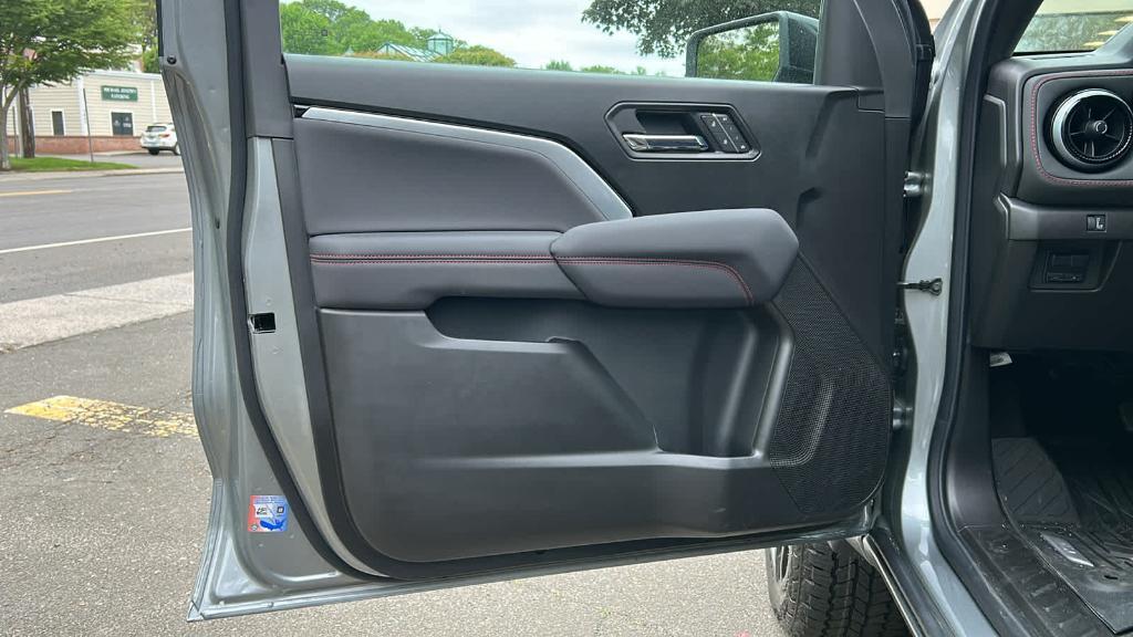 new 2025 Chevrolet Colorado car, priced at $50,388