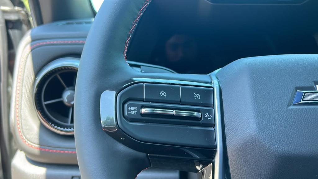 new 2025 Chevrolet Colorado car, priced at $50,388
