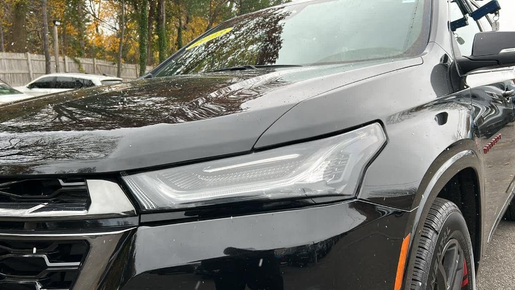 used 2023 Chevrolet Traverse car, priced at $38,990
