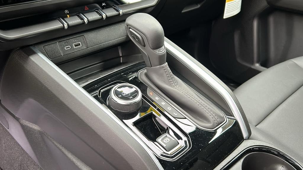 new 2025 Chevrolet Colorado car, priced at $48,298