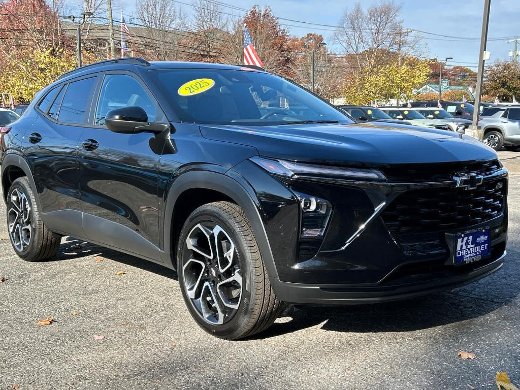 new 2025 Chevrolet Trax car, priced at $26,198