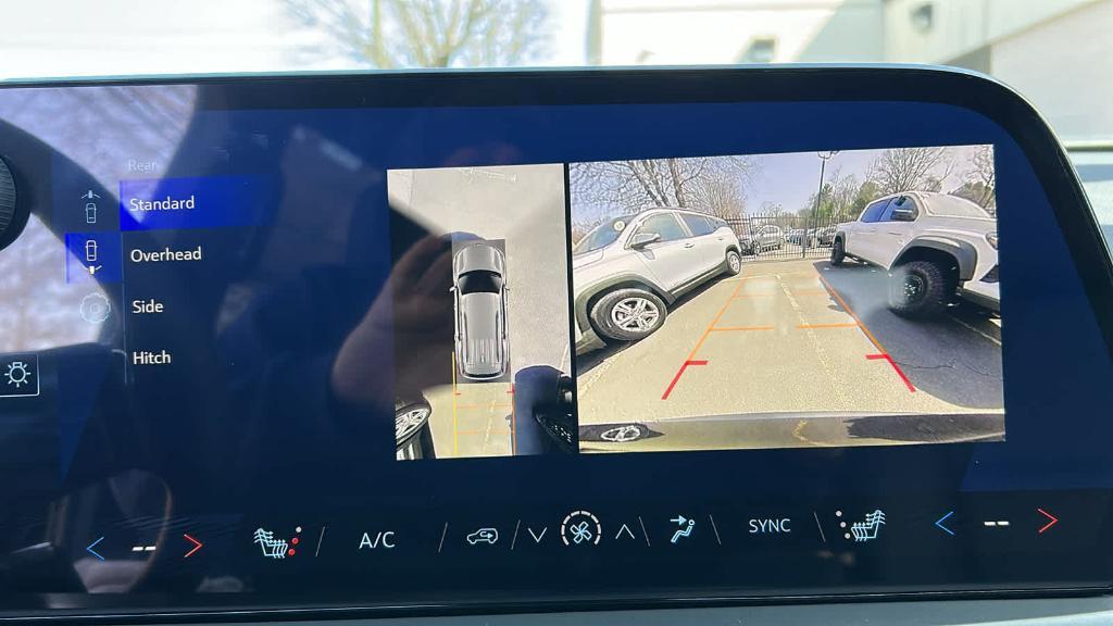 new 2025 Chevrolet Traverse car, priced at $45,898