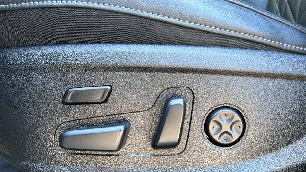 used 2023 Kia Telluride car, priced at $43,590