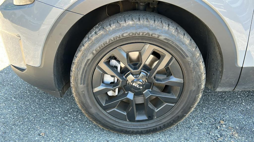 used 2023 Kia Telluride car, priced at $43,590