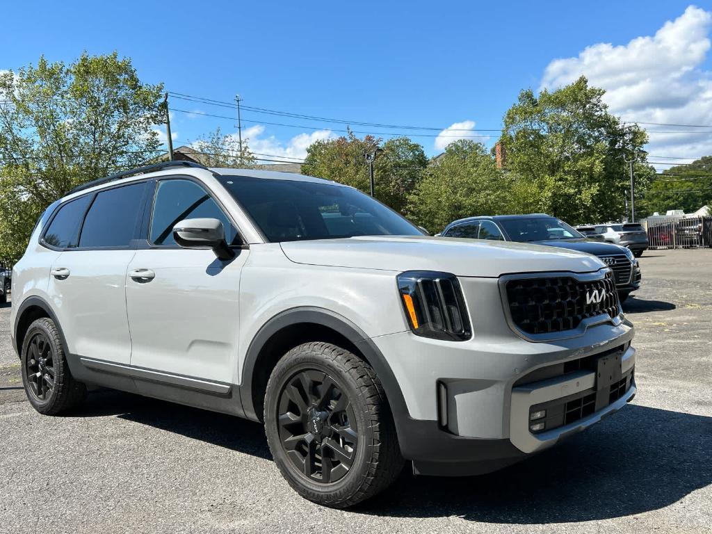used 2023 Kia Telluride car, priced at $43,590