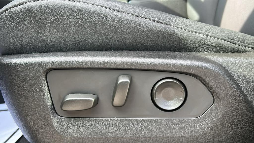 new 2026 Chevrolet Colorado car, priced at $46,588