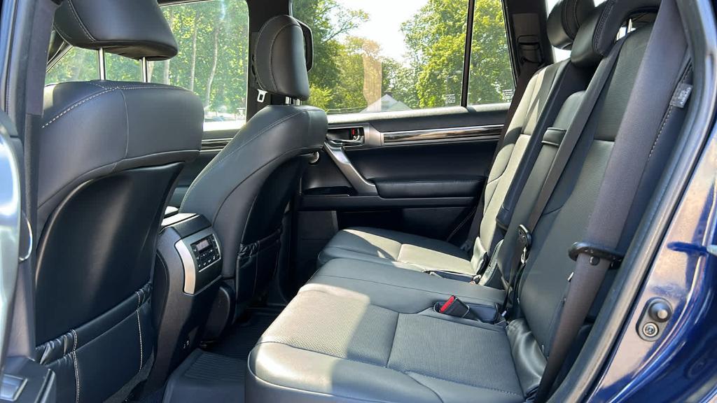 used 2022 Lexus GX 460 car, priced at $49,990