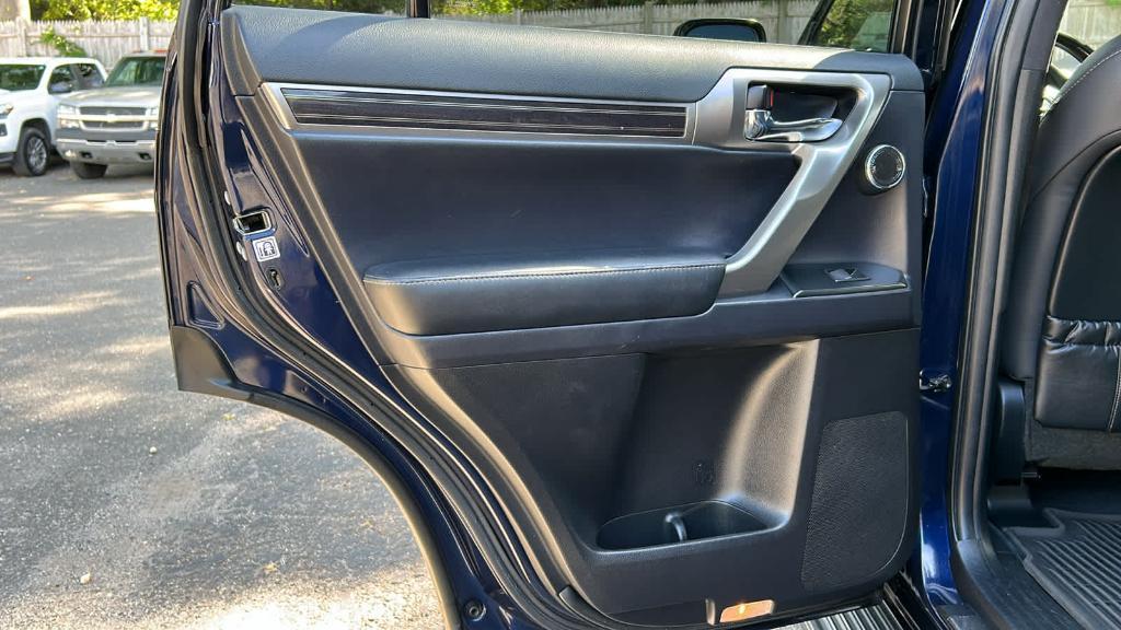 used 2022 Lexus GX 460 car, priced at $49,990