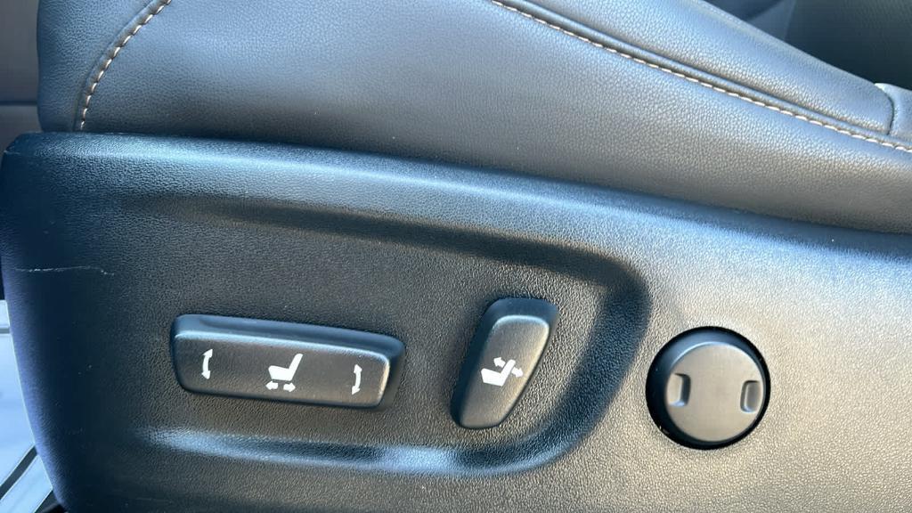 used 2022 Lexus GX 460 car, priced at $49,990