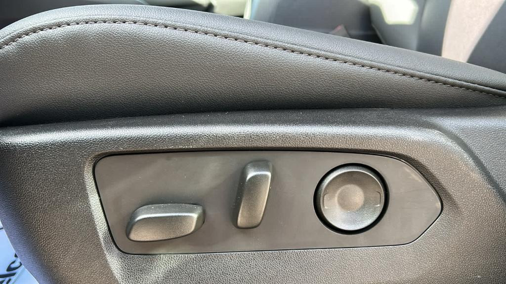 new 2026 Chevrolet Colorado car, priced at $48,588