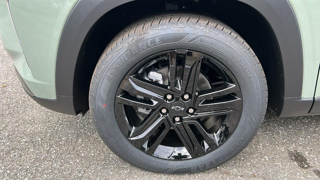new 2025 Chevrolet Trax car, priced at $27,380