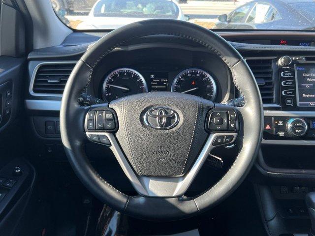 used 2019 Toyota Highlander car, priced at $28,991