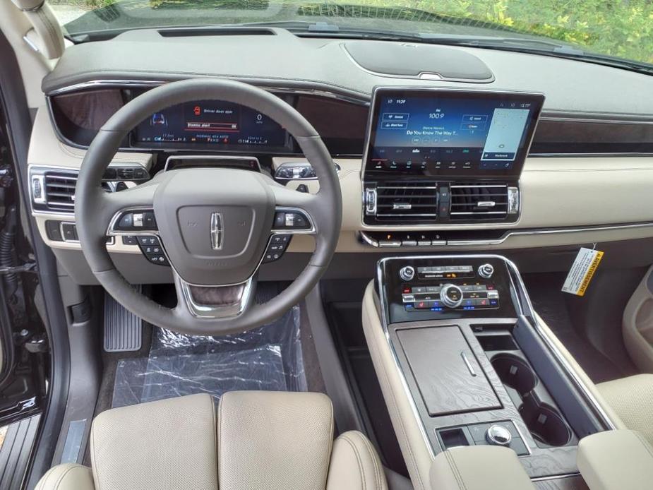 new 2024 Lincoln Navigator car, priced at $99,995