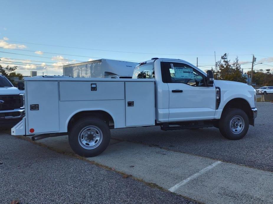 new 2024 Ford F-250 car, priced at $65,560