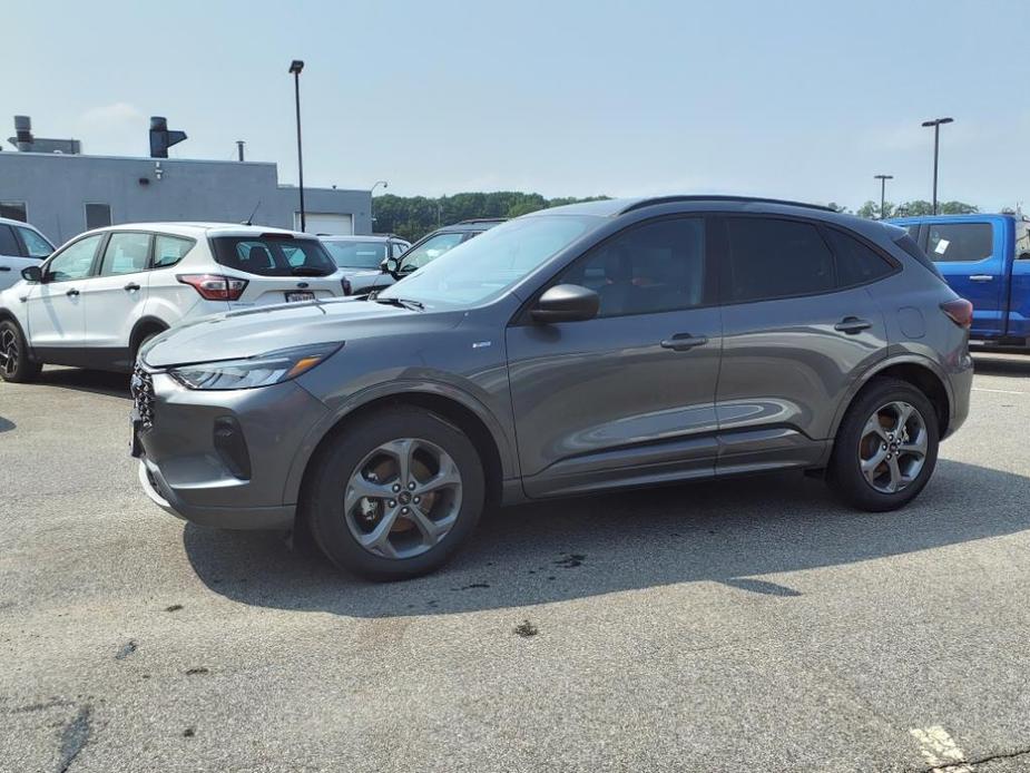 new 2024 Ford Escape car, priced at $29,995