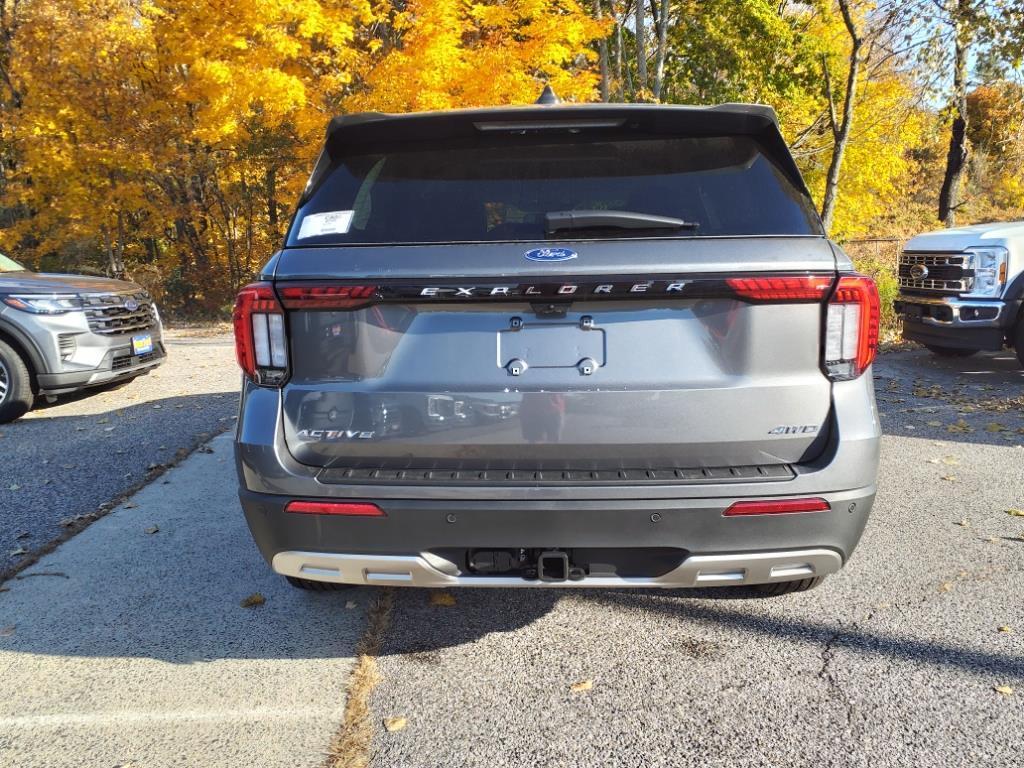 new 2025 Ford Explorer car, priced at $45,356