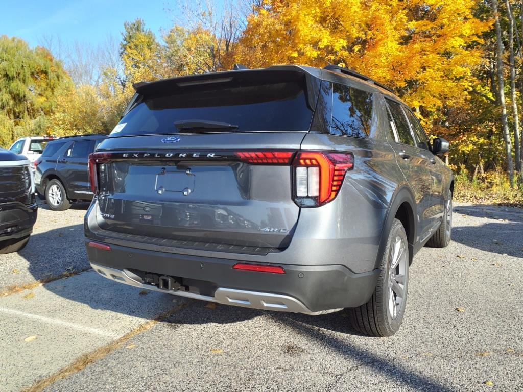 new 2025 Ford Explorer car, priced at $45,356