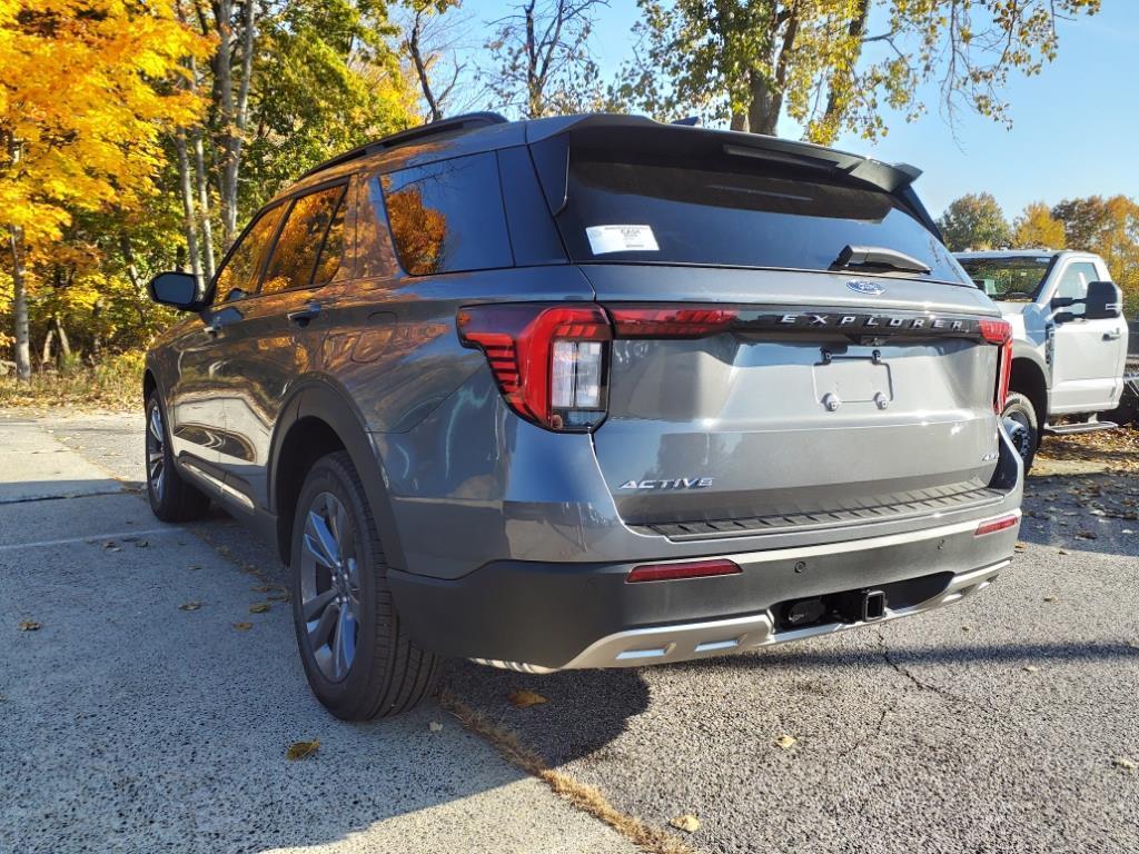 new 2025 Ford Explorer car, priced at $45,356