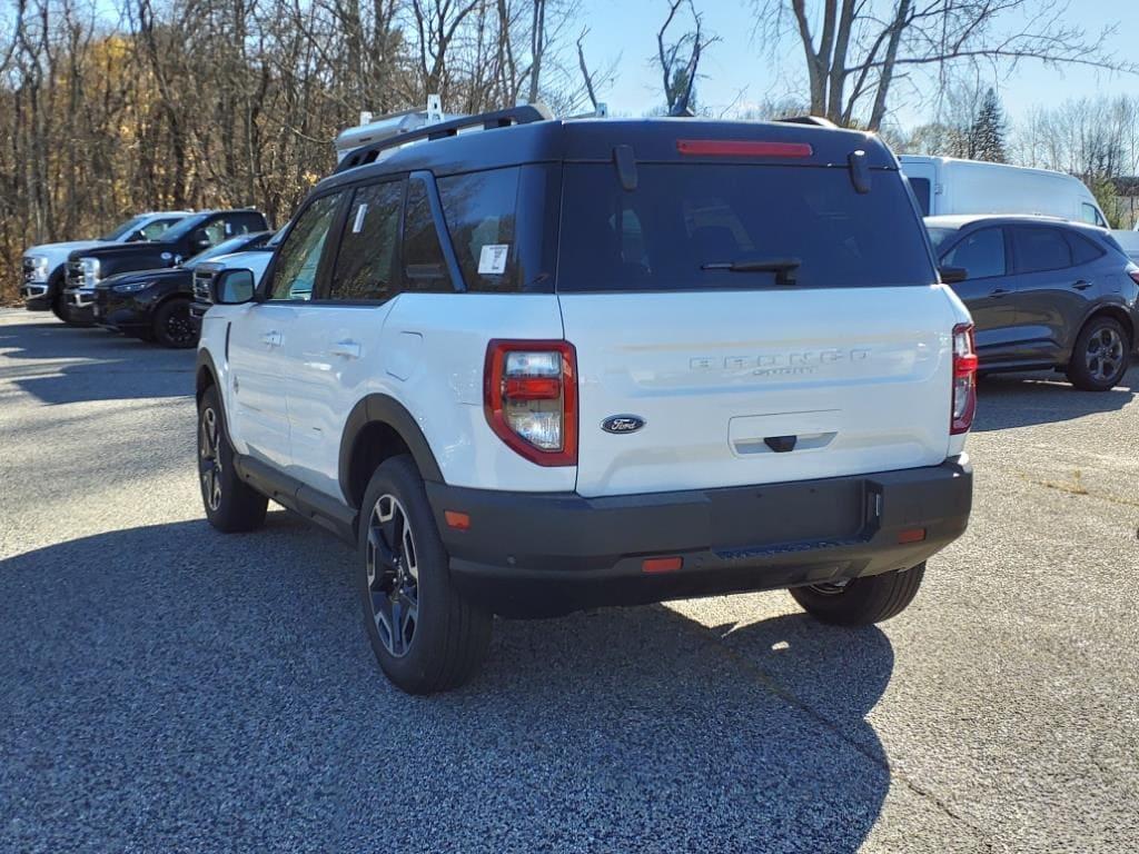 new 2024 Ford Bronco Sport car, priced at $33,004