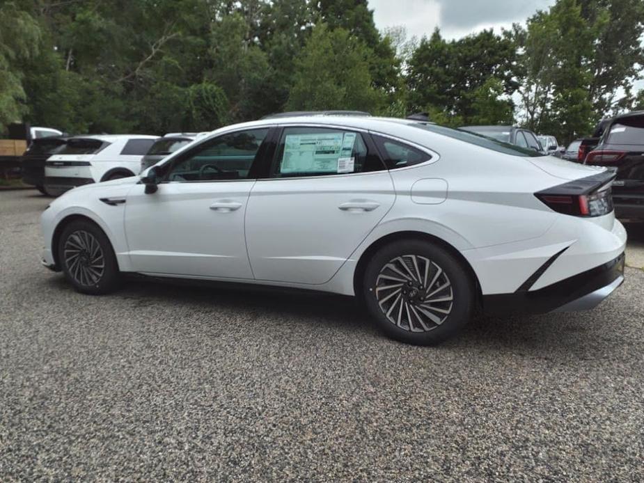 used 2024 Hyundai Sonata Hybrid car, priced at $28,491