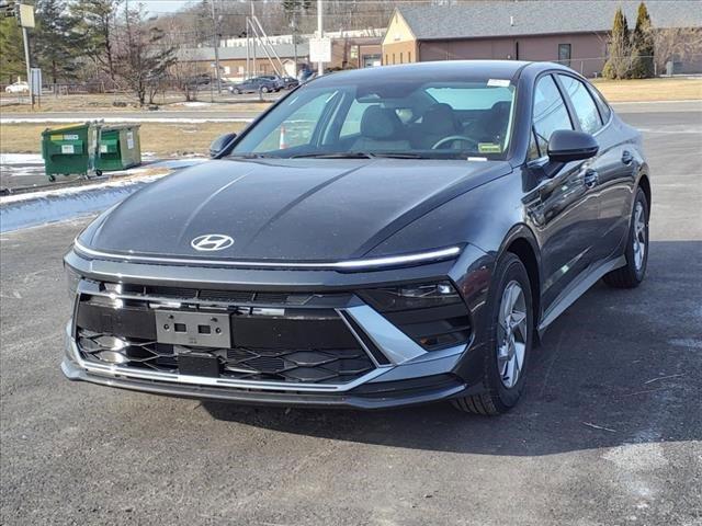 new 2025 Hyundai Sonata car, priced at $28,578