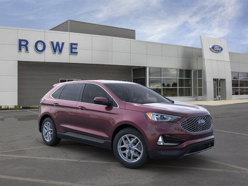 new 2024 Ford Edge car, priced at $40,021
