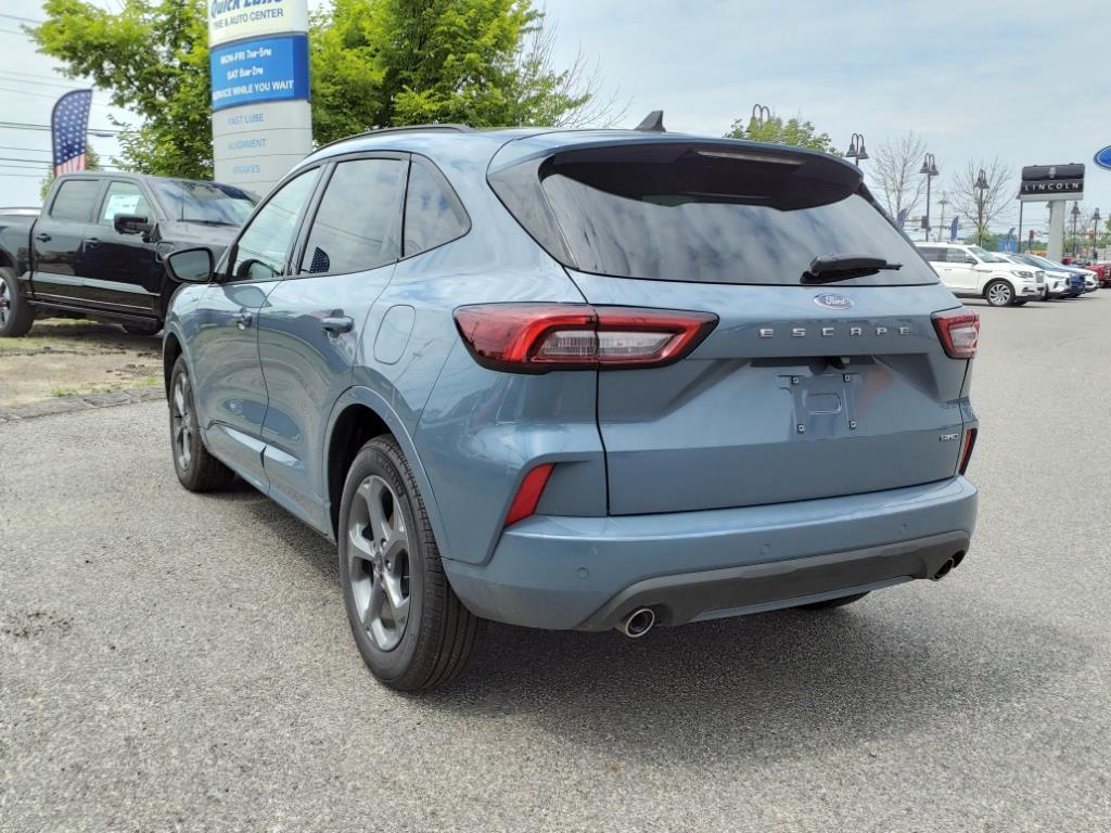 used 2024 Ford Escape car, priced at $30,000