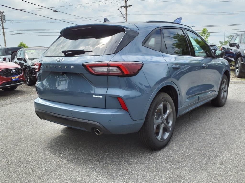 used 2024 Ford Escape car, priced at $30,000