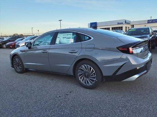 new 2025 Hyundai Sonata Hybrid car, priced at $39,140