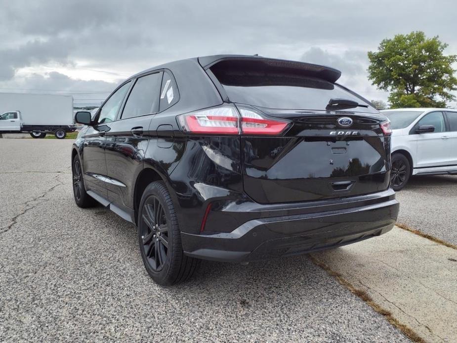 new 2024 Ford Edge car, priced at $43,960