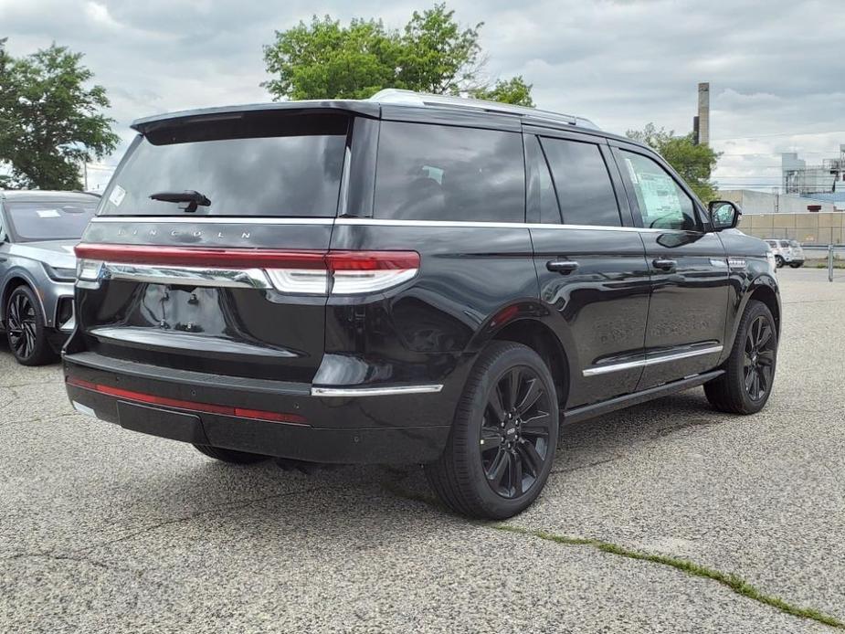 new 2024 Lincoln Navigator car, priced at $100,462