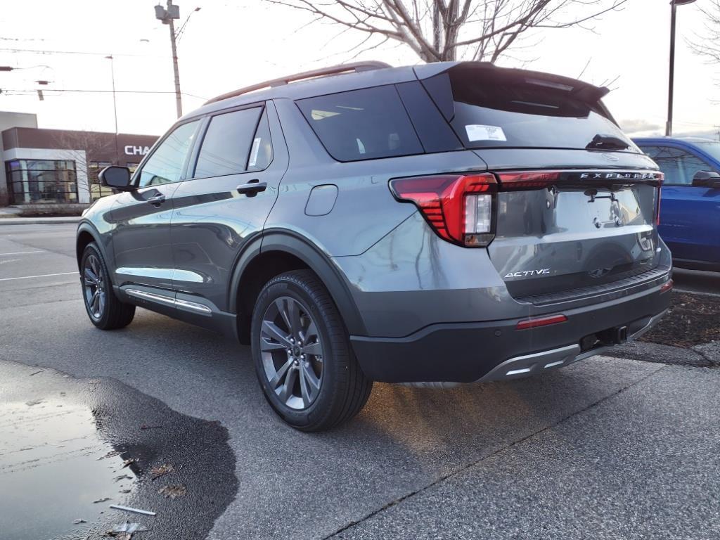 new 2025 Ford Explorer car, priced at $44,495