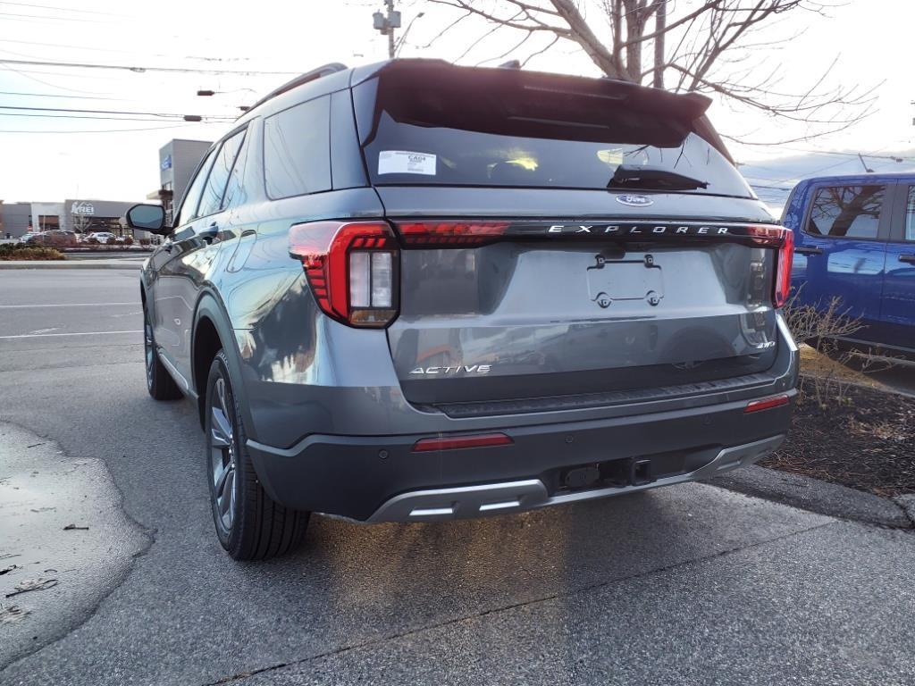 new 2025 Ford Explorer car, priced at $44,495